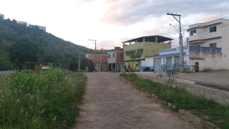Ladrões presos após roubarem mercearia no Bairro Santa Helena