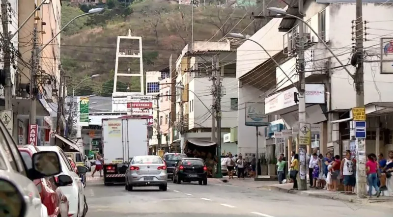 Comerciante sai para buscar lanche e tem loja furtada por pessoa que frequentava o local em Colatina