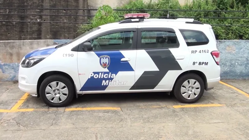 Um adulto preso e dois menores apreendidos por tráfico de drogas no Bairro Lacê