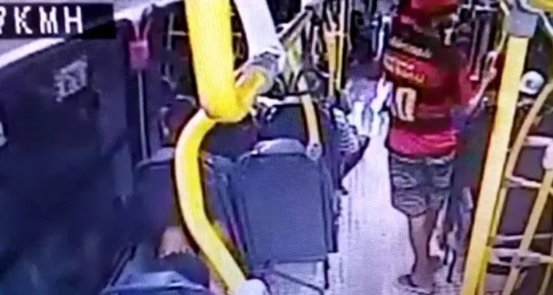 Ônibus da linha Vila Lenira – Carlos Germano Nuamam é assaltado