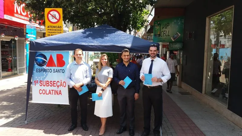 Membros da OAB deram dicas aos consumidores no centro de Colatina
