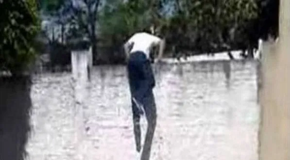 Ladrões arrombam casa no Bairro Maria das Graças e roubam TV, Tablet, Skate Elétrico, Talão de Cheques e Jóias