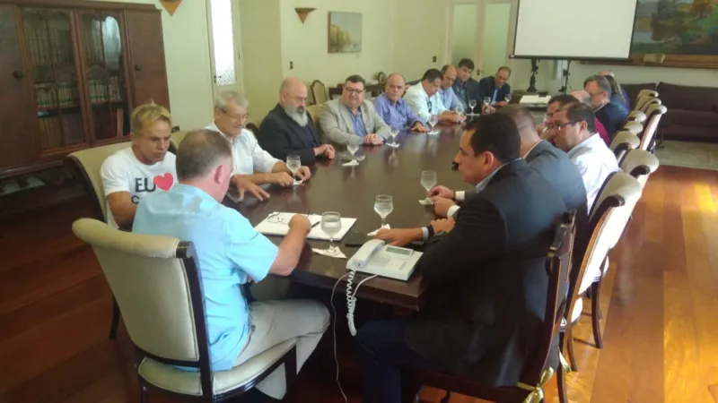 Empresários e políticos de Colatina pedem mais investimentos ao governador Renato Casagrande