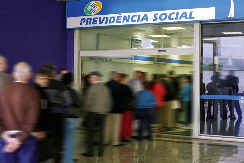 Mais de mil aposentados e pensionistas do ES denunciam descontos indevidos no INSS; Polícia Federal investiga esquema nacional