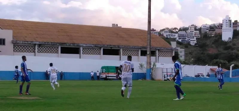 ESSE/CTE vence o líder do campeonato e ocupa a quarta colocação