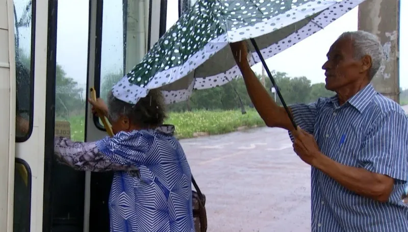 Moradores do Soella III reivindicam instalação de abrigos de ônibus e apontam outras carências do bairro
