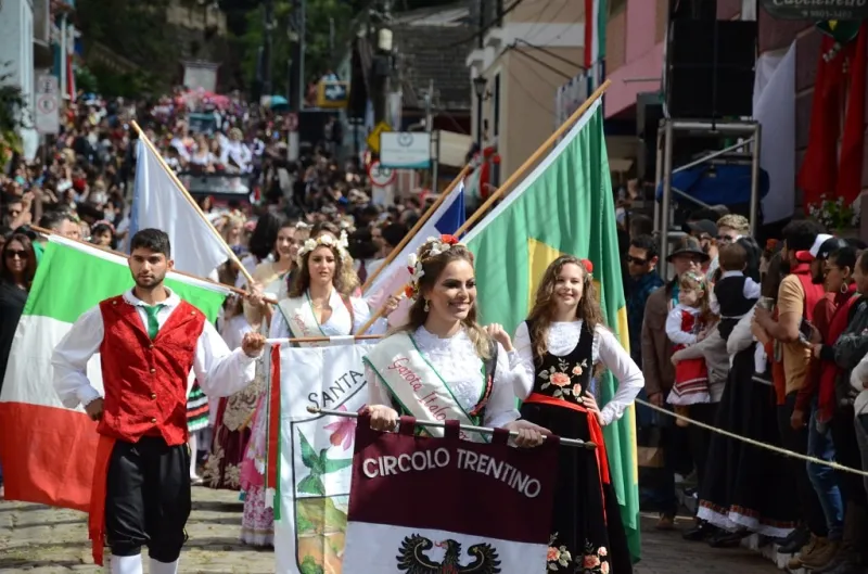 Começou a 28ª Festa do Imigrante Italiano de Santa Teresa e vai até o dia 30 de junho