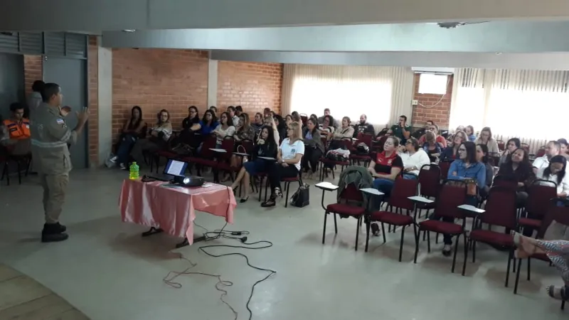 Professores recebem treinamentos sobre primeiros socorros em Marilândia