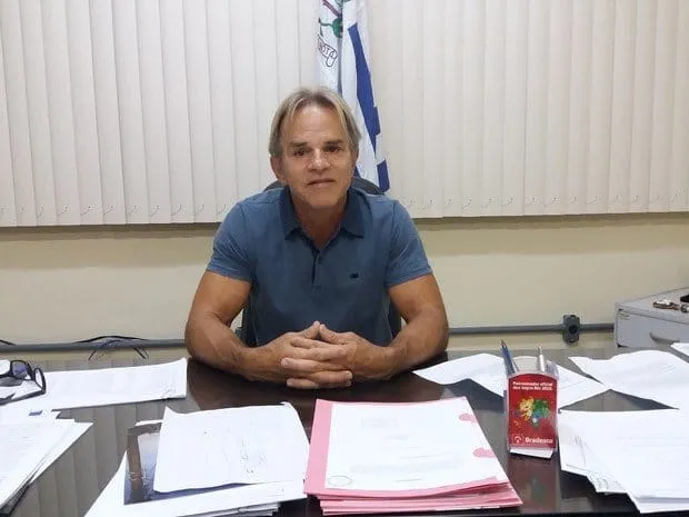 Nada definido. Veto sobre o aumento salarial dos vereadores não entra na pauta do Prefeito Meneguelli nesta semana