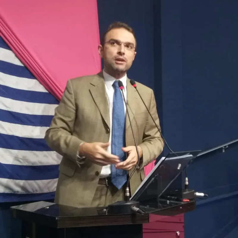 “Prefeito Sérgio Meneguelli o senhor é um hipócrita”; Afirma vereador colatinense