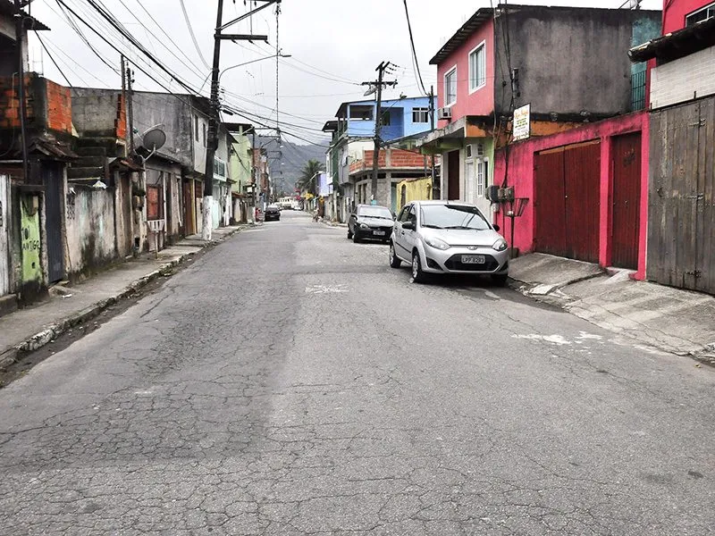 Mais um morador do bairro Ayrton Senna é preso por envolvimento com drogas