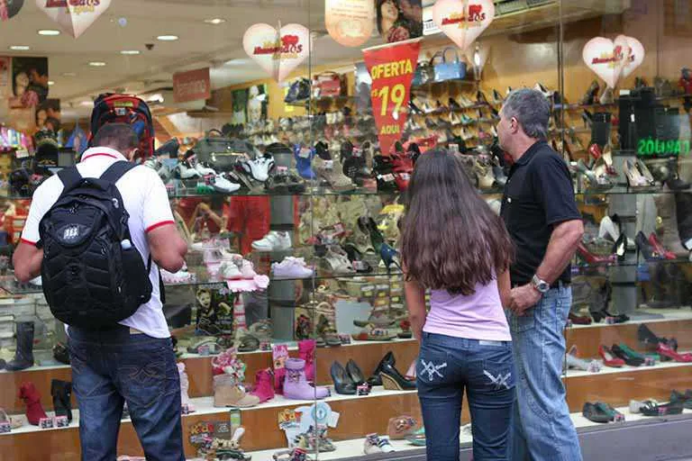 Procon Colatina orienta sobre compra e troca de presentes para o Dia das Mães