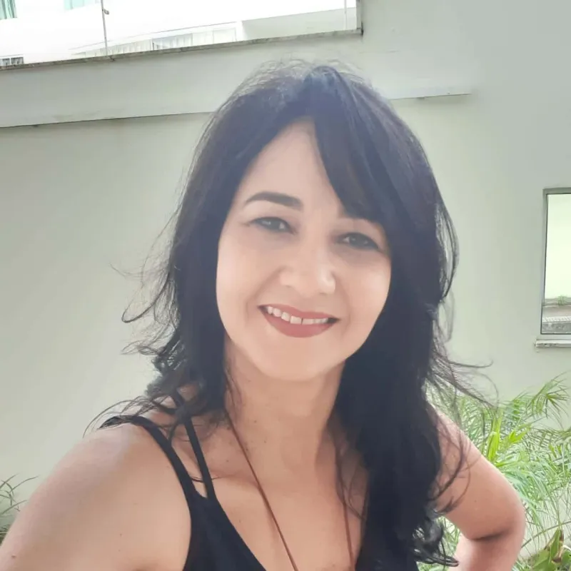 Presidente Estadual da Associação de Arteterapia, a colatinense Luciana Silvestre, fala sobre o Dia Nacional do Arteterapeuta