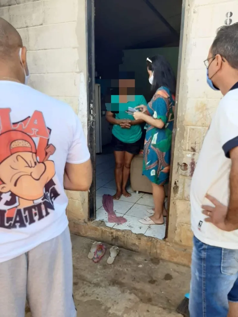 Coronavírus: torcedores de Vasco e Flamengo fazem entrega de alimentos doados, em Colatina