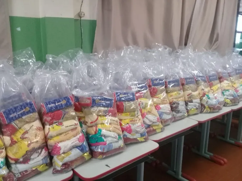 Entrega de 3.400 kits com alimentos para alunos da rede pública municipal acontece nesta terça-feira (18), em Colatina