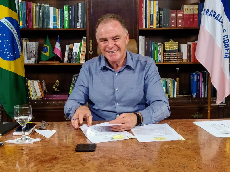 Governador Renato Casagrande anuncia pagamento do Bônus Desempenho para servidores da Educação