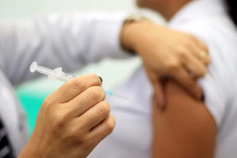 Campanha de vacinação contra a gripe começa nesta terça-feira (4) em Colatina