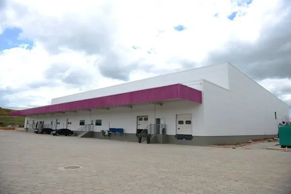 Grupo argentino inaugura distribuidora de leite de cabra em Colatina
