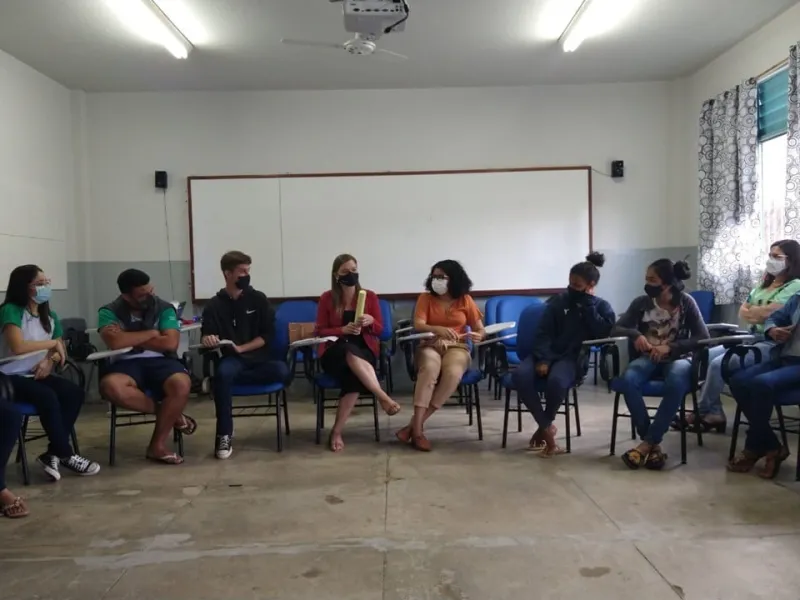 Governo do Estado: equipe do APOIE de Colatina promove roda de conversa com alunos de escola em São Domingos do Norte