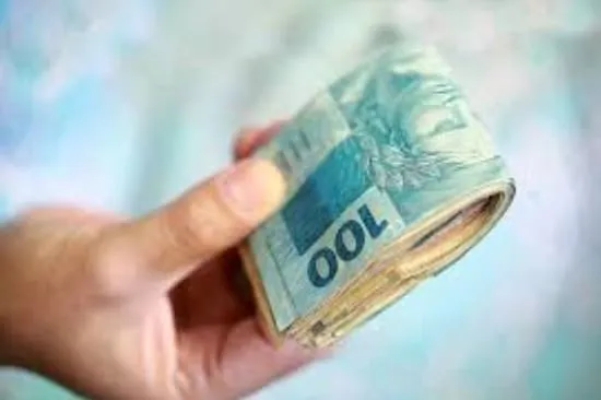 Administradora de consórcio de motos é condenada a indenizar cliente colatinense que pagou valor a funcionário