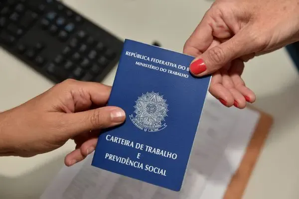 Comece a semana empregado! Conheça as 49 vagas disponíveis em Colatina