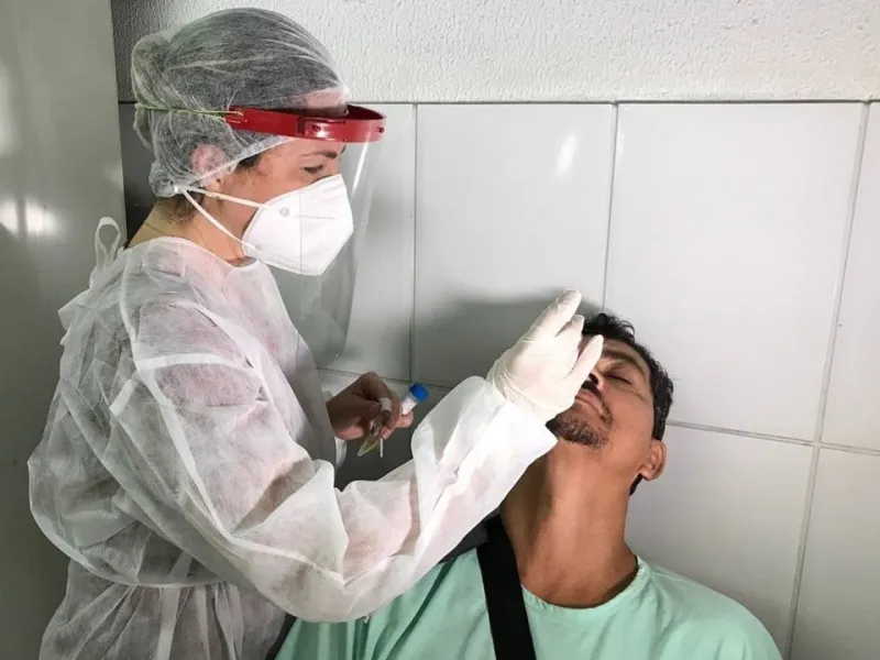 Ponto de testagem gratuita contra Covid-19 na Rodoviária de Colatina fica até o final de março
