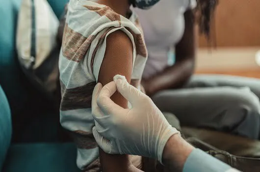 Mutirão de vacinação contra a Covid-19 acontece neste sábado (19), em Colatina