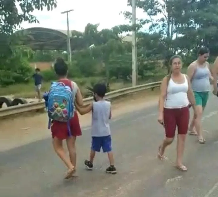 Com várias mortes ao longo dos anos, comunidade pede faixa elevada urgentemente em bairro colatinense