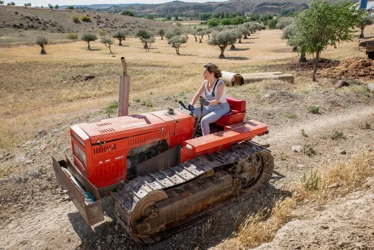 IFES Campus Itapina sedia curso de “Operação e Manutenção de Tratores Agrícolas” exclusivo para mulheres