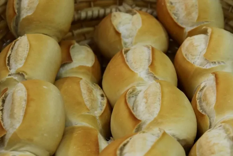 Reflexo da guerra: Preço do trigo dispara e deixa o pãozinho mais caro em Colatina