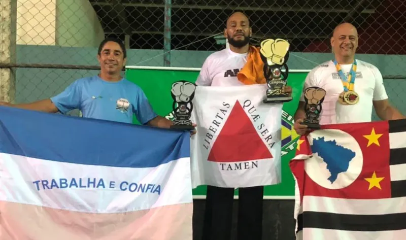 Atletas de Colatina participam do Campeonato Brasileiro de Esportes de Contato em Minas Gerais