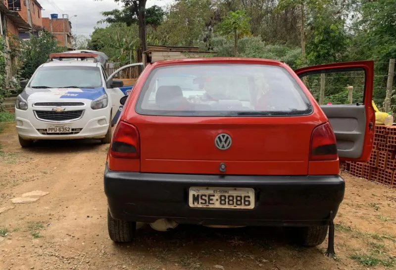 Carro furtado que rodava por bairro de Colatina é recuperado