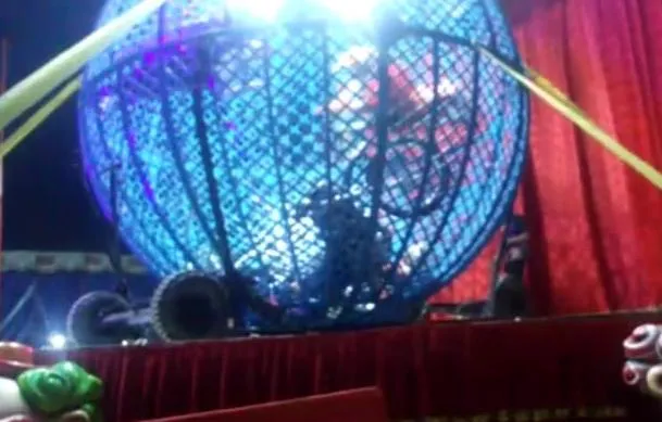Motoqueiro circense do Globo da Morte fala sobre o acidente em Colatina