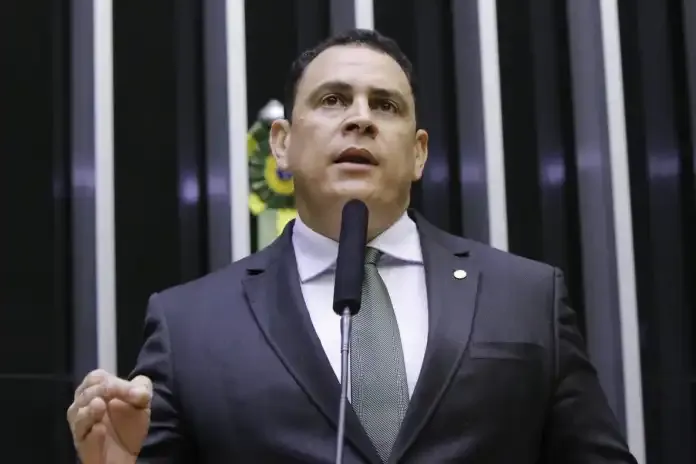 “Redução da Maioridade Penal é urgente”, defende deputado Federal colatinense Da Vitória