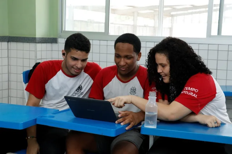 Governo do Estado: Espírito Santo tem maior índice de alunos com aprendizado adequado em matemática do País
