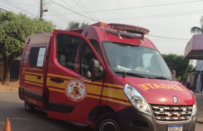Vídeo: veículo com quatro pessoas a bordo, todas da mesma família, capota quatro vezes próximo a Baunilha, em Colatina
