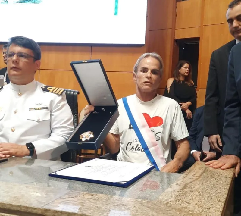 Mesmo debilitado, Meneguelli toma posse na Assembleia Legislativa do Estado do Espírito Santo