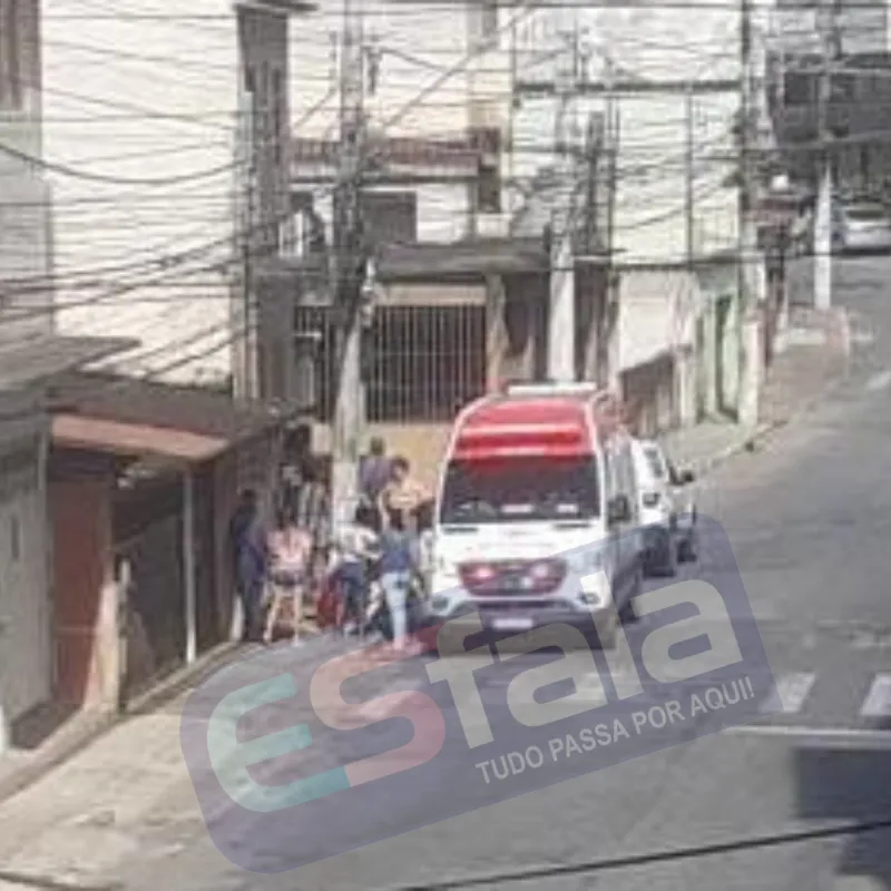 Homem tem mal súbito e morre em ponto de ônibus, nesta segunda-feira, em Colatina