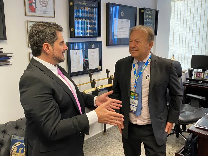 Prefeito Guerino vai a Brasília e garante investimentos importantes para Colatina