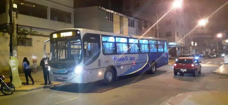 Ônibus é assaltado em Colatina e casa em construção é arrombada e furtada no bairro Luiz Iglesias