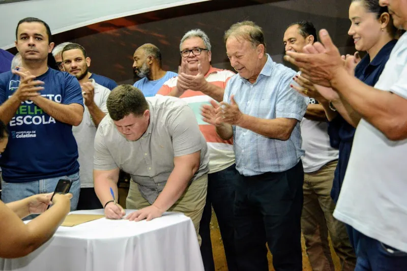 Balestrassi assina ordem de serviço para a construção da nova escola no bairro Amarílio Caiado Fraga, em Colatina