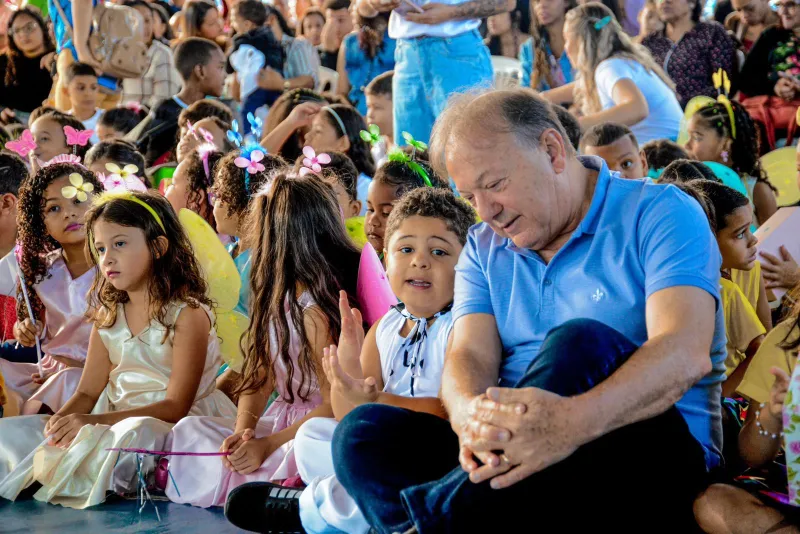 Prefeito Guerino inaugura a nova quadra da Escola Luiz Dalla Bernardina no bairro Bela Vista, em Colatina