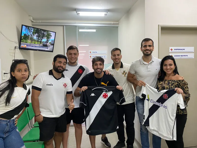 Torcida do Vasco, Bravo 98, faz campanha para doação de sangue em Colatina