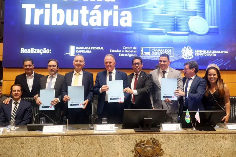Governador Renato Casagrande entrega propostas do Espírito Santo para a reforma tributária