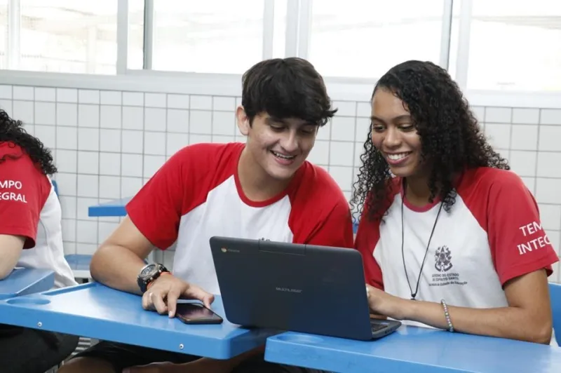 Governo do Estado: Alunos da Rede Estadual podem fazer curso técnico concomitante ao Ensino Médio no Ifes, em Colatina