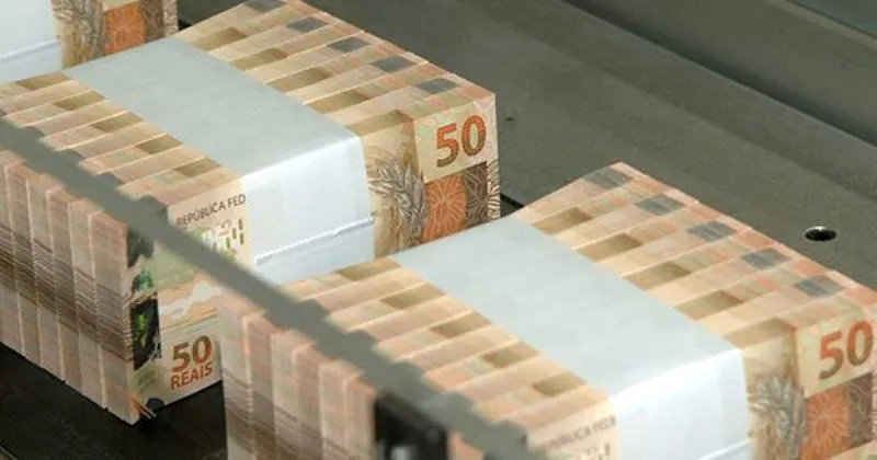 Investidora de Colatina teme perder mais de R$ 252 mil após interrupção de operações de empresa financeira