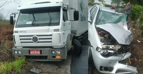 Acidente entre caminhão e automóvel deixa quatro feridos em rodovia que liga Linhares a Rio Bananal