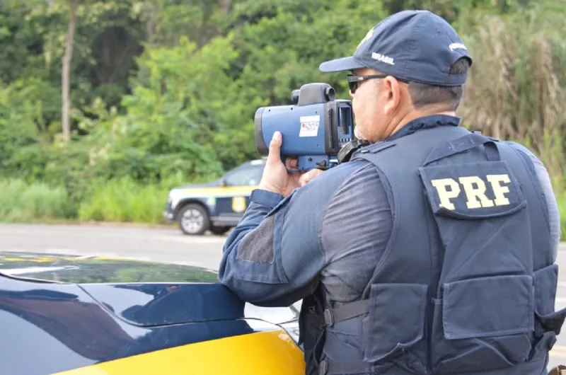 Vai viajar neste fim de ano? Veja dicas para evitar acidentes e pegar a estrada com segurança