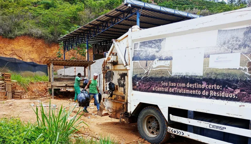 SANEAR realizou coleta programada de lixo em Colatina durante réveillon
