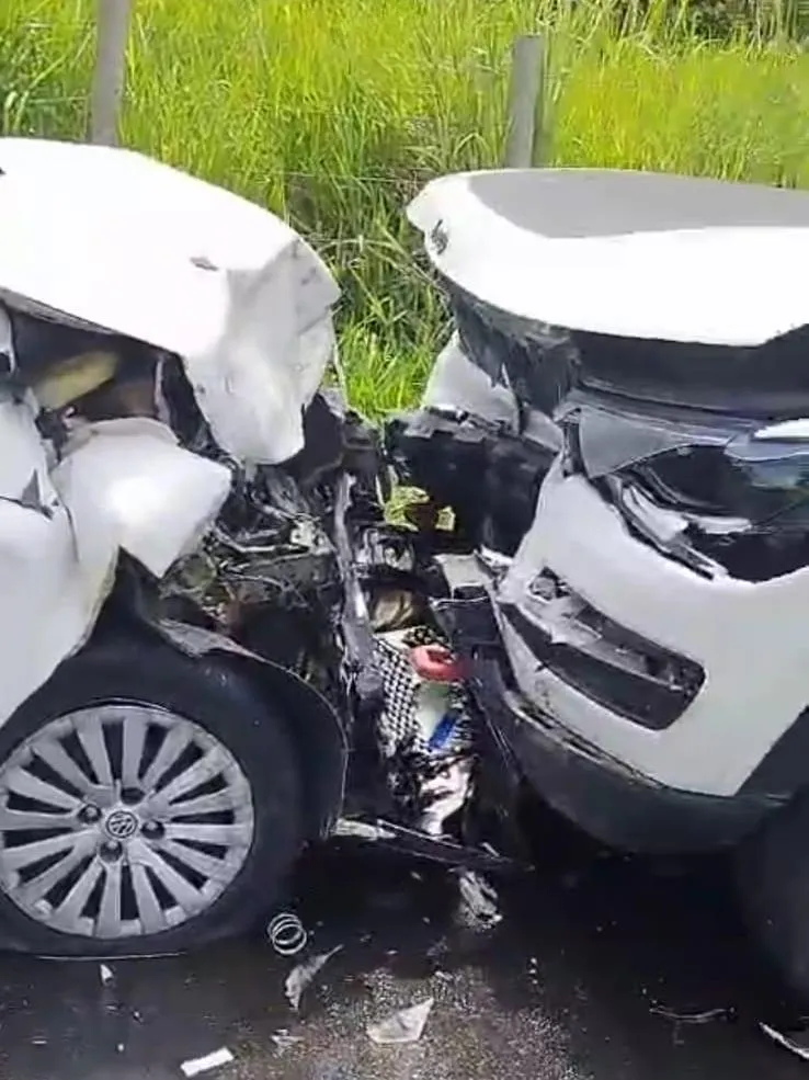 Acidente fatal entre Colatina e Marilândia deixa um morto neste sábado (10). Veja o vídeo